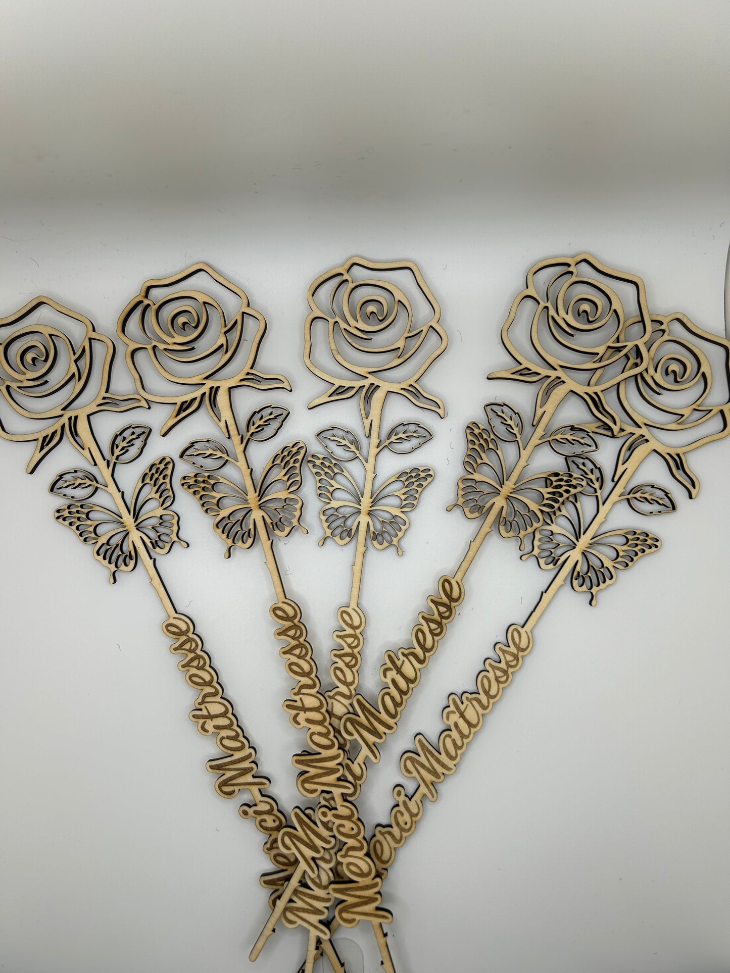 Rose décorative personnalisée – Merci Maîtresse, Maître, Nounou ou ATSEM