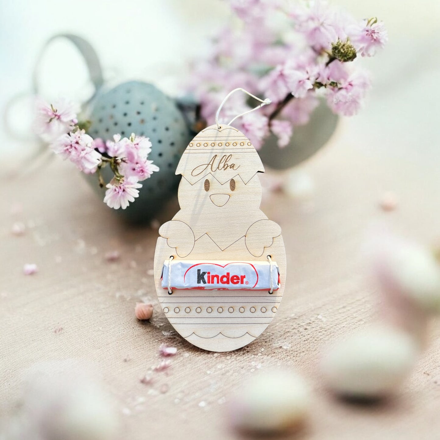 🐣 Poussin en Bois Personnalisable – Support Kinder Maxi à Suspendre