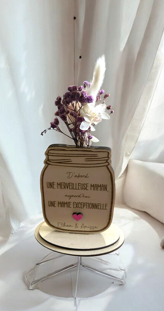 Vase en bois avec fleurs séchées 💐