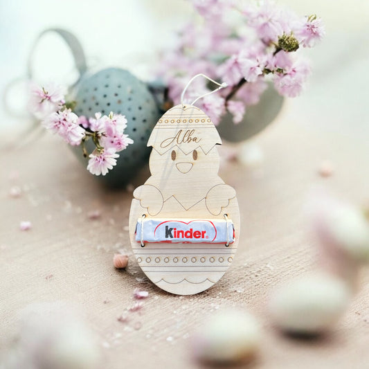 🐣 Poussin en Bois Personnalisable – Support Kinder Maxi à Suspendre
